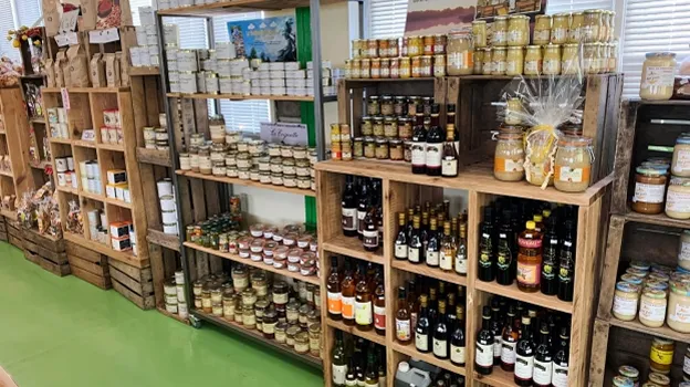 épicerie à Saint-Georges-sur-Moulon dans le Cher 18